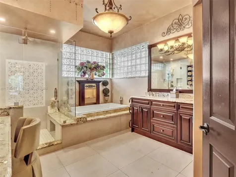 2350 SW 106th Way Davie FL 33324