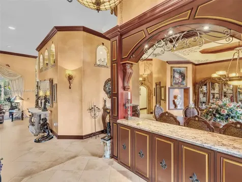 2350 SW 106th Way Davie FL 33324