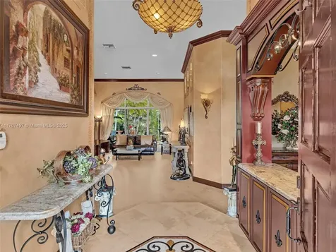 2350 SW 106th Way Davie FL 33324