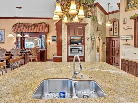 2350 SW 106th Way Davie FL 33324