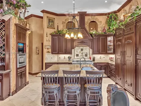 2350 SW 106th Way Davie FL 33324