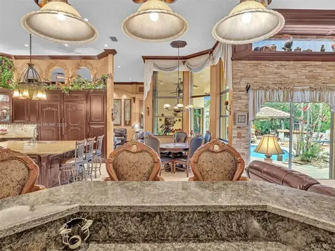 2350 SW 106th Way Davie FL 33324