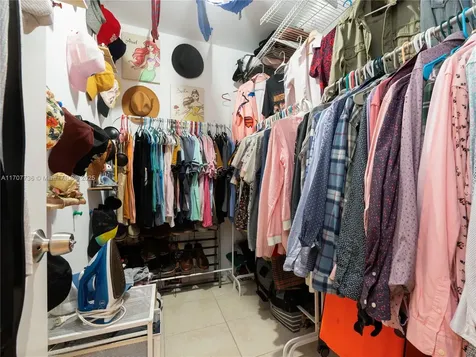 1325 NE 5th Avenue Fort Lauderdale FL 33304