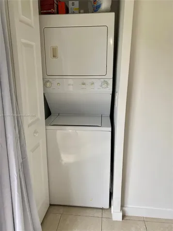 1325 NE 5th Avenue Fort Lauderdale FL 33304