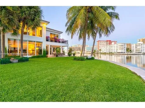 101 Holiday Drive Hallandale Beach FL 33009