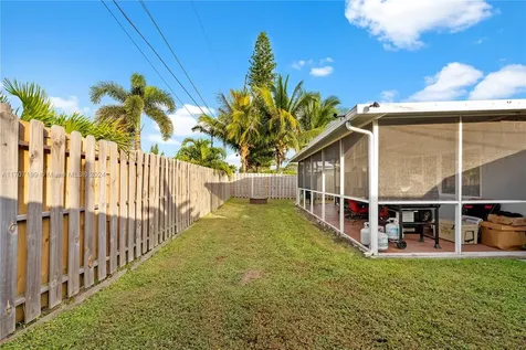 12321 NW 29th Street Sunrise FL 33323