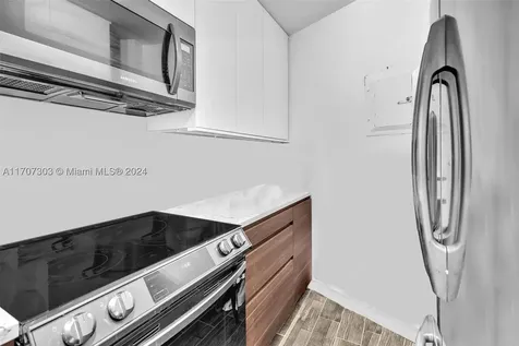 1881 Washington Avenue Miami Beach FL 33139