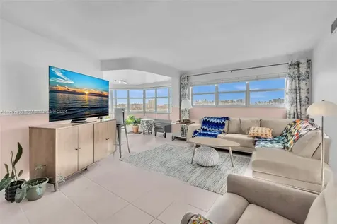 1881 Washington Avenue Miami Beach FL 33139