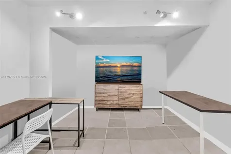1881 Washington Avenue Miami Beach FL 33139