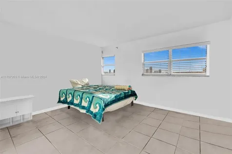 1881 Washington Avenue Miami Beach FL 33139