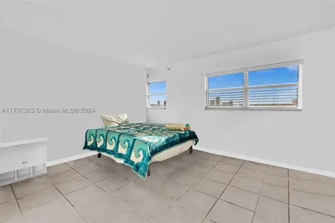 1881 Washington Avenue Miami Beach FL 33139