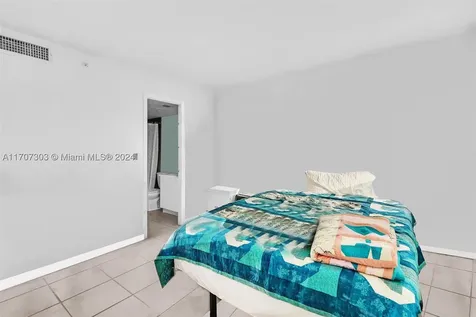 1881 Washington Avenue Miami Beach FL 33139