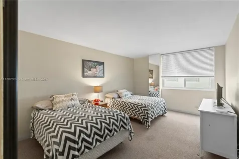 5005 Collins Avenue Miami Beach FL 33140