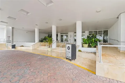5005 Collins Avenue Miami Beach FL 33140