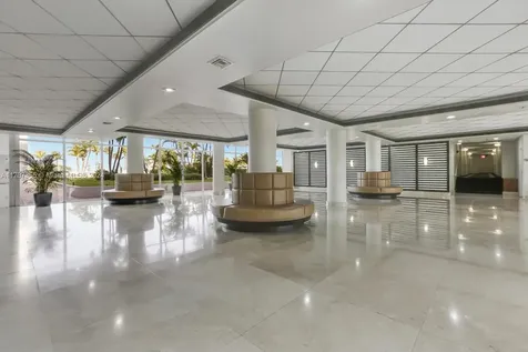5005 Collins Avenue Miami Beach FL 33140