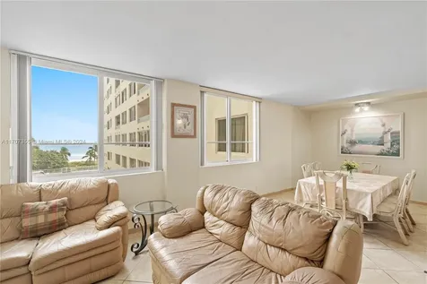 5005 Collins Avenue Miami Beach FL 33140