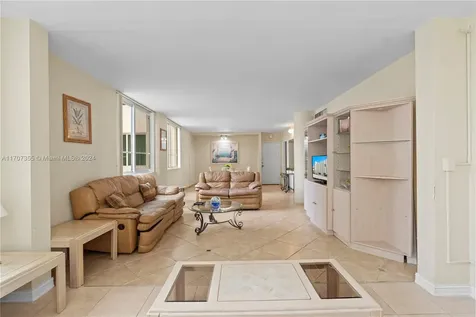 5005 Collins Avenue Miami Beach FL 33140