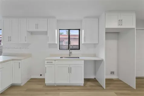 2331 NW 31st Street Miami FL 33142