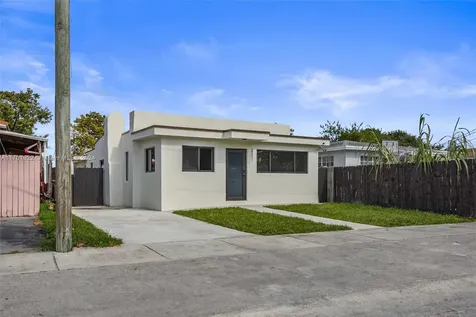 2331 NW 31st Street Miami FL 33142