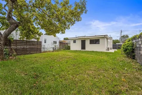 2331 NW 31st Street Miami FL 33142