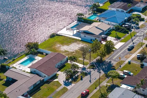 21301 NE 24th Court Miami FL 33180