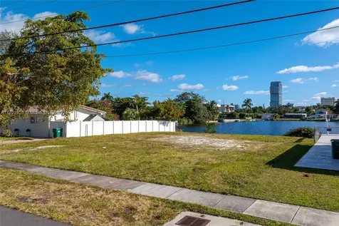 21301 NE 24th Court Miami FL 33180