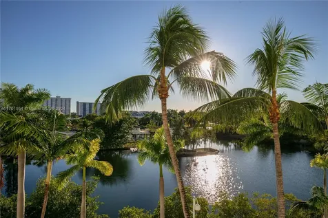 16500 Collins Avenue Sunny Isles Beach FL 33160