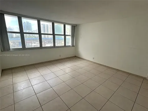 1825 S Ocean Drive Hallandale Beach FL 33009