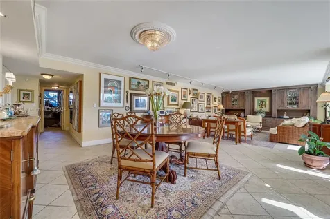 605 Ocean Drive Key Biscayne FL 33149