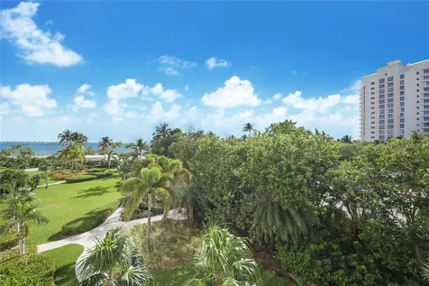 605 Ocean Drive Key Biscayne FL 33149