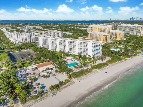 605 Ocean Drive Key Biscayne FL 33149