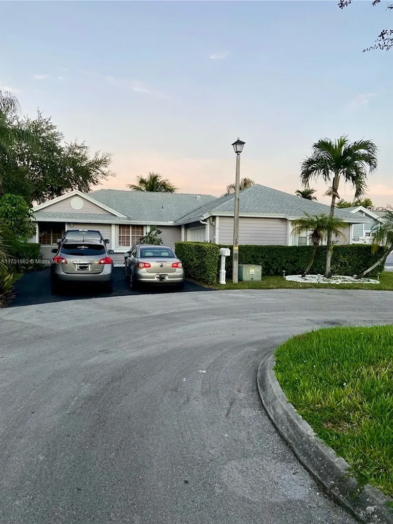 10225 SW 141st Court Miami FL 33186