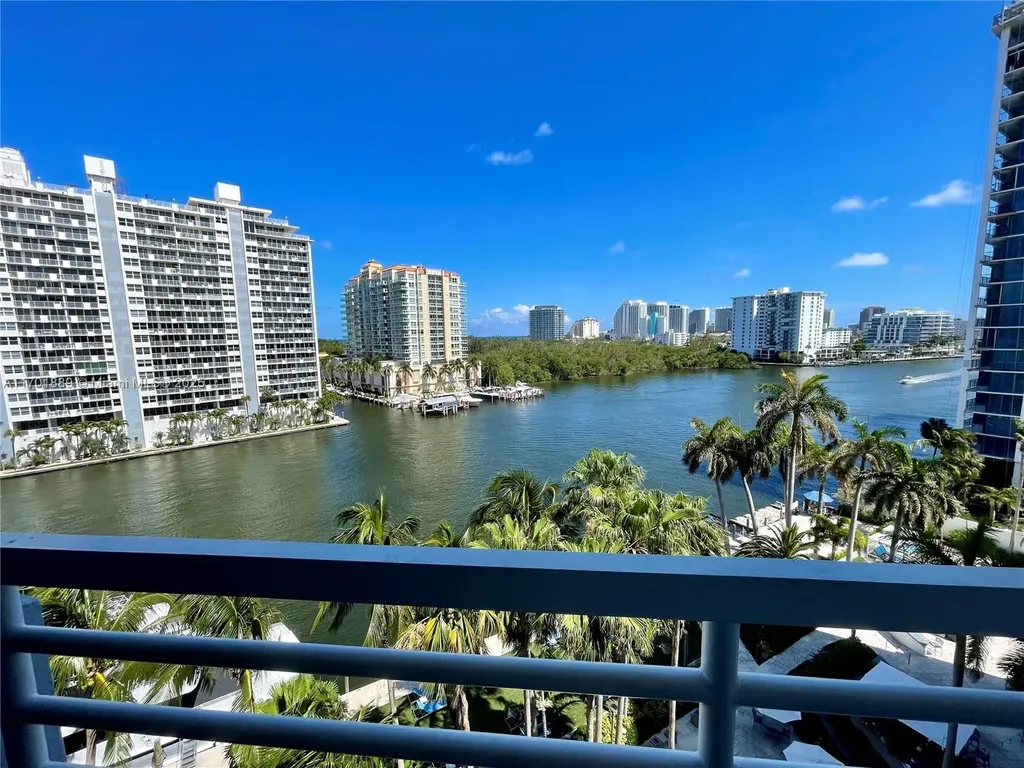2670 E Sunrise Boulevard Fort Lauderdale FL 33304