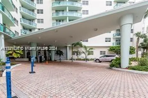 3801 S Ocean Drive Hollywood FL 33019