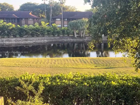 10244 NW 51st Terrace Doral FL 33178
