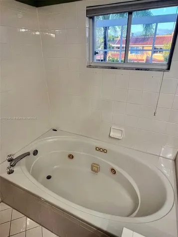 10244 NW 51st Terrace Doral FL 33178