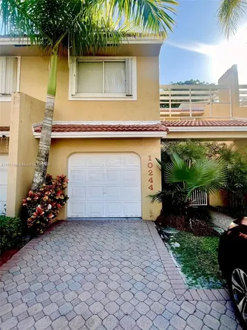 10244 NW 51st Terrace Doral FL 33178