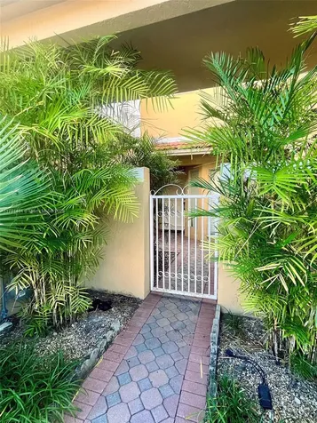 10244 NW 51st Terrace Doral FL 33178