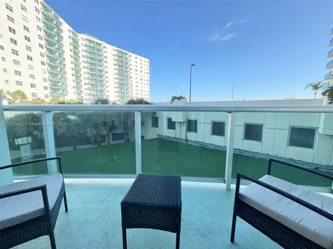 3901 S Ocean Drive Hollywood FL 33019