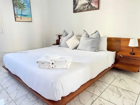 3901 S Ocean Drive Hollywood FL 33019