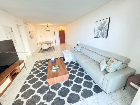3901 S Ocean Drive Hollywood FL 33019