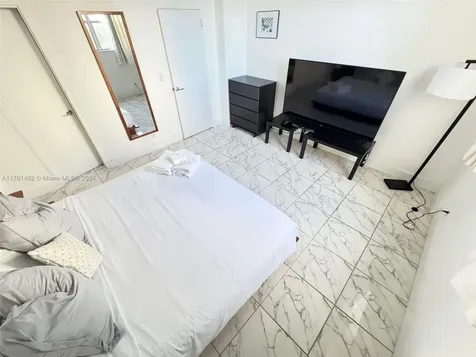 3901 S Ocean Drive Hollywood FL 33019