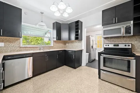 1545 Biarritz Drive Miami Beach FL 33141