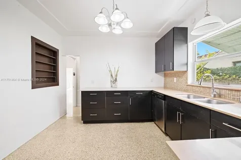 1545 Biarritz Drive Miami Beach FL 33141