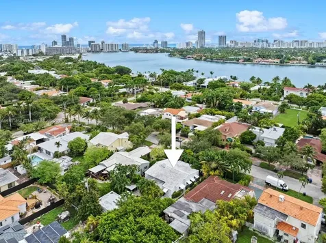 1545 Biarritz Drive Miami Beach FL 33141