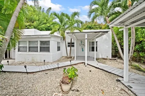 1545 Biarritz Drive Miami Beach FL 33141