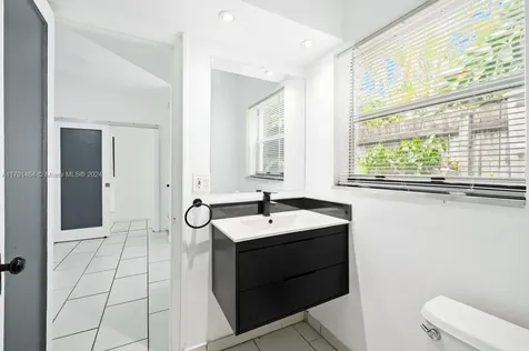 1545 Biarritz Drive Miami Beach FL 33141