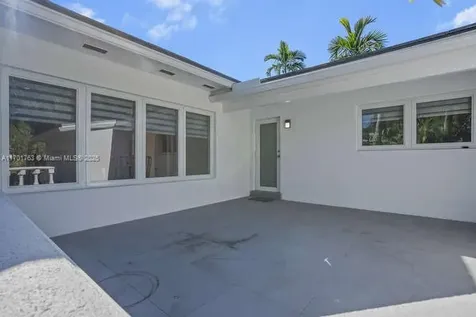 2830 De Soto Boulevard Coral Gables FL 33134