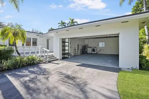 2830 De Soto Boulevard Coral Gables FL 33134