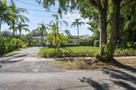 2830 De Soto Boulevard Coral Gables FL 33134